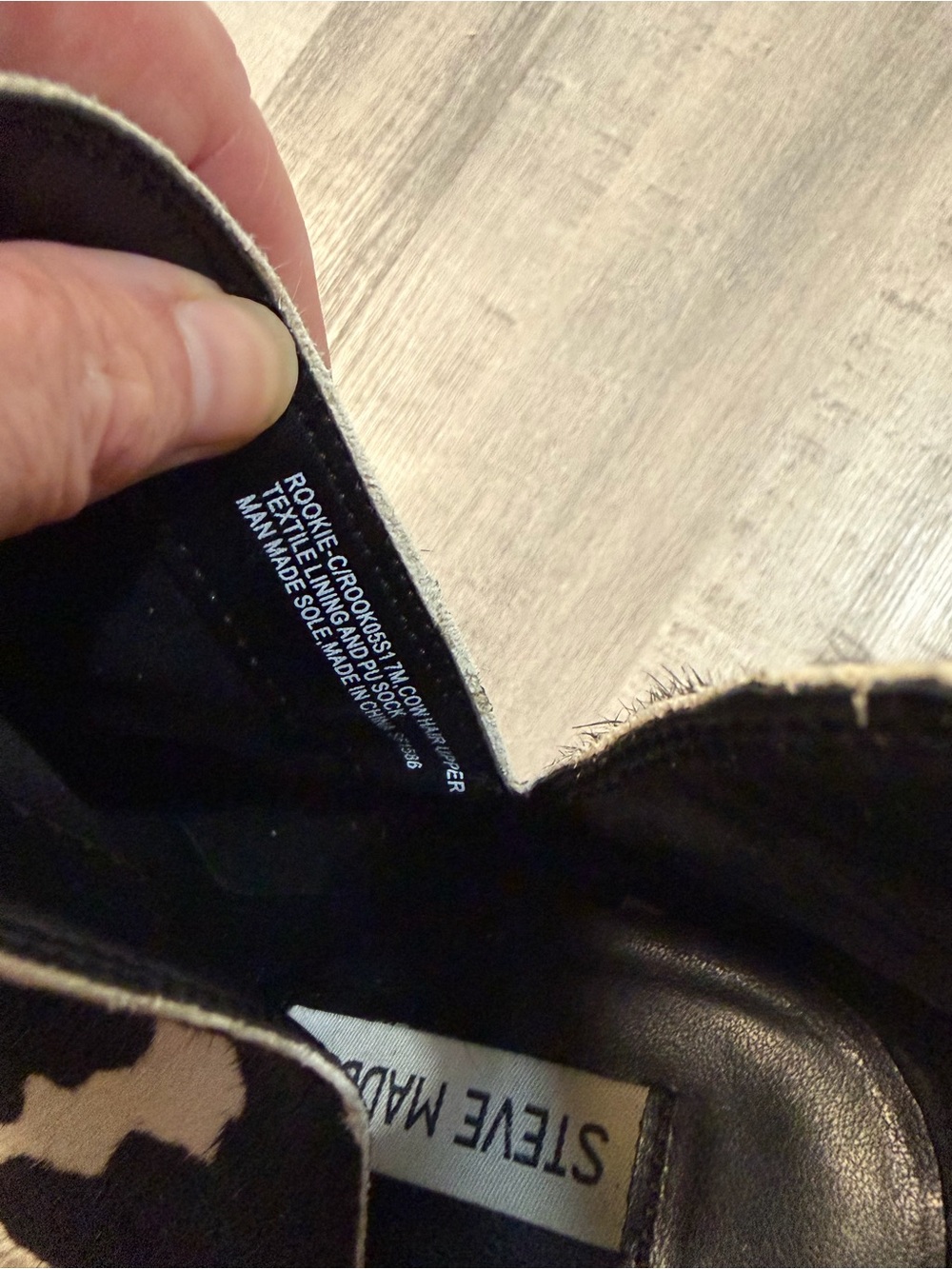 Steve Madden Rookie Cow Print Calf Hair Ankle Booties Women’s Size 7 Heels - Picture 6 of 7